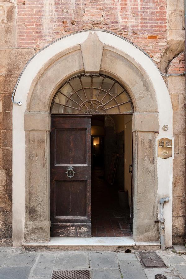 Hostly - Garden House Near The Tower - Historical House With Private Garden Lägenhet Pisa Exteriör bild